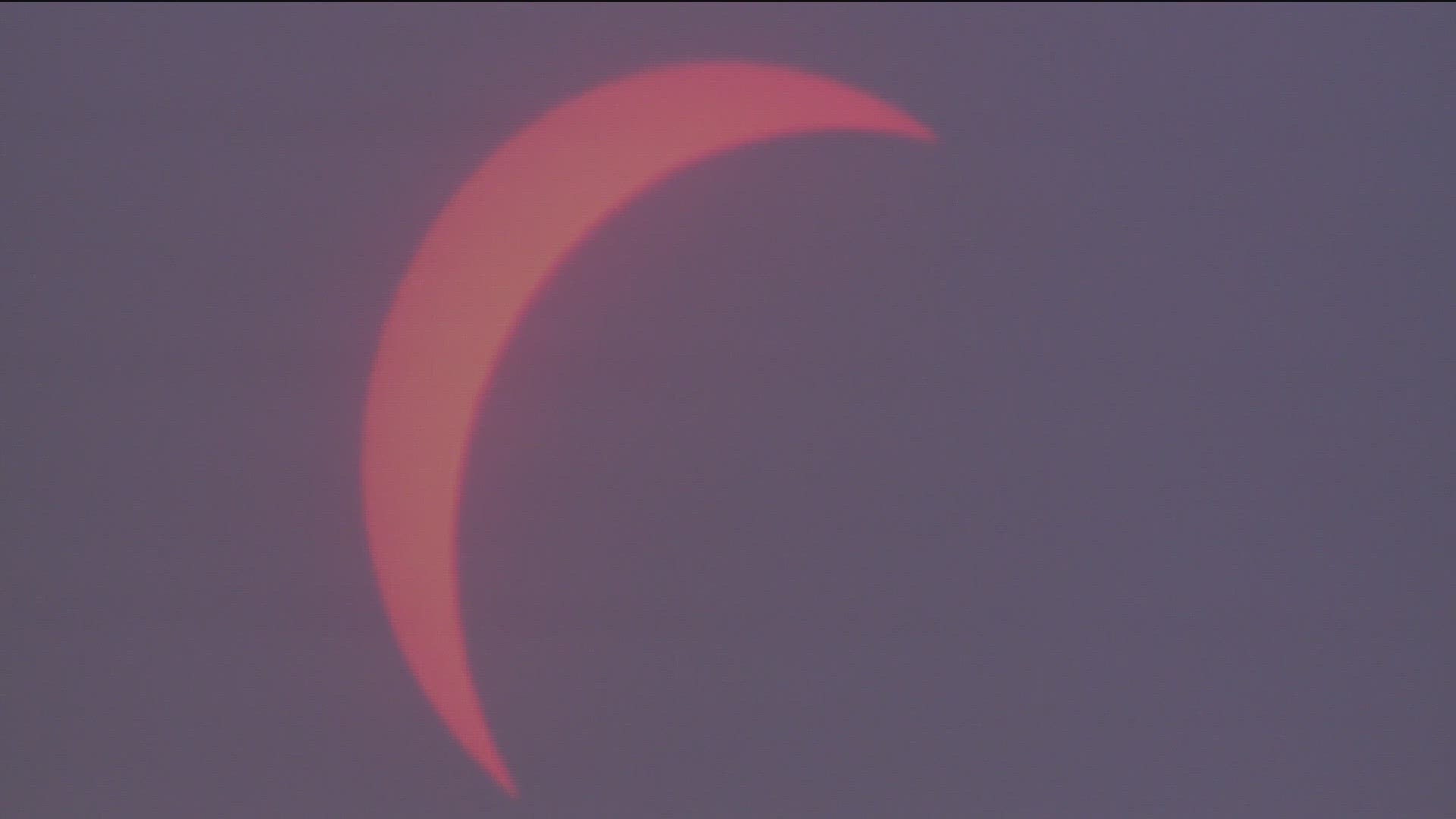 KARE 11’s Gordon Severson traveled to Winona State University to catch a quick view of Monday’s solar eclipse.