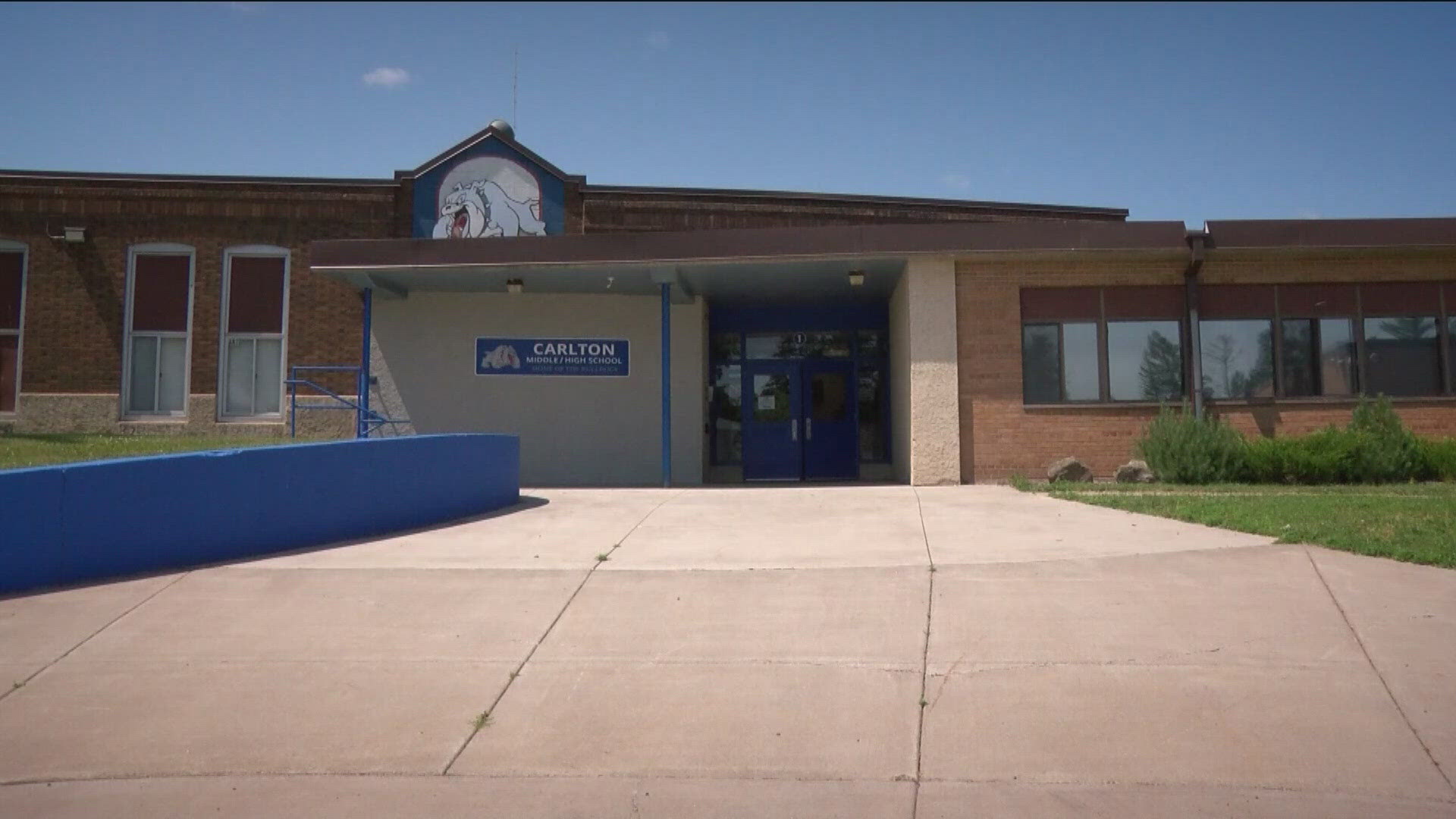 The Carlton Public Schools are the latest to switch to a four-day week, citing student mental health and staff retainment.