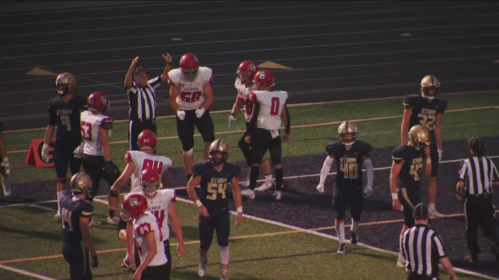 Keep up with the highlights from Thursday's high school football matchup!