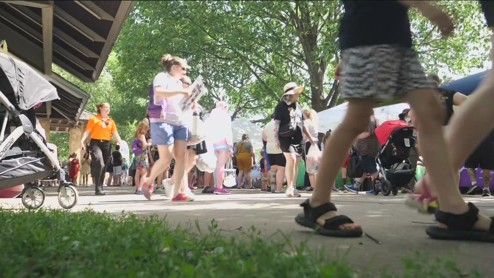 The event, hosted at the Como Park East Pavilion, featured a free community meal, arts and crafts, resources and opportunities for connection.
