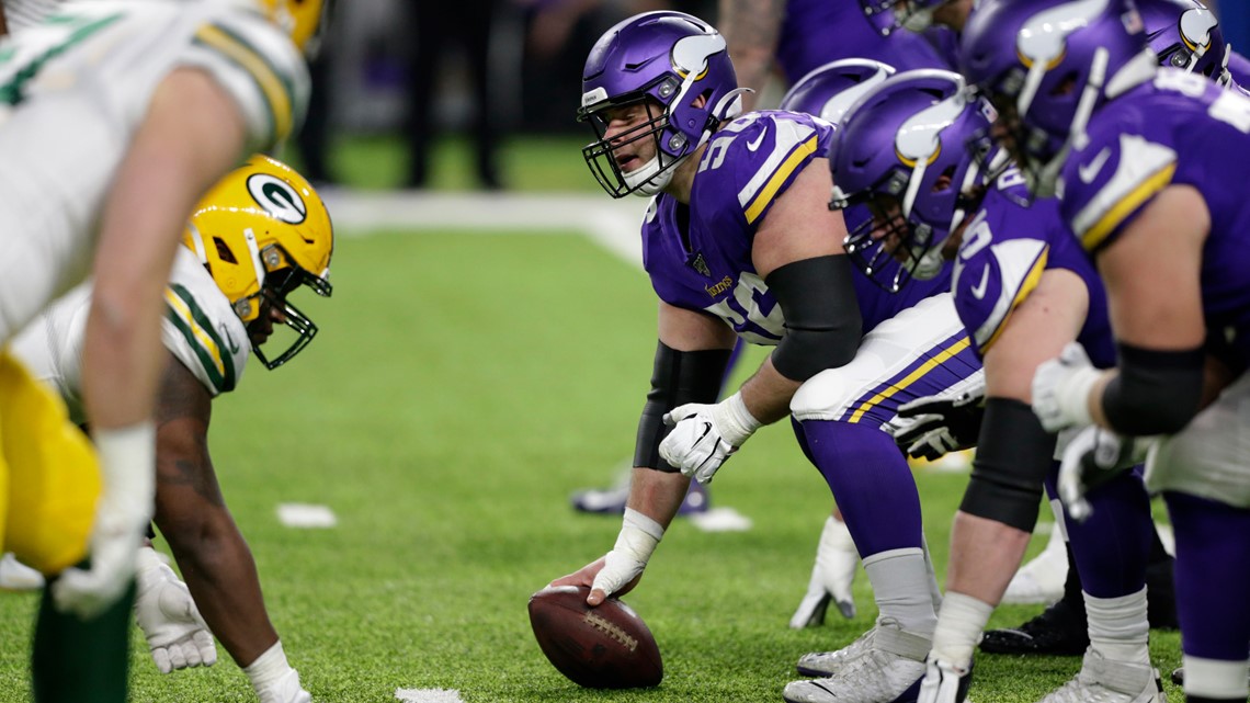 Vikings host Packers to kick off season