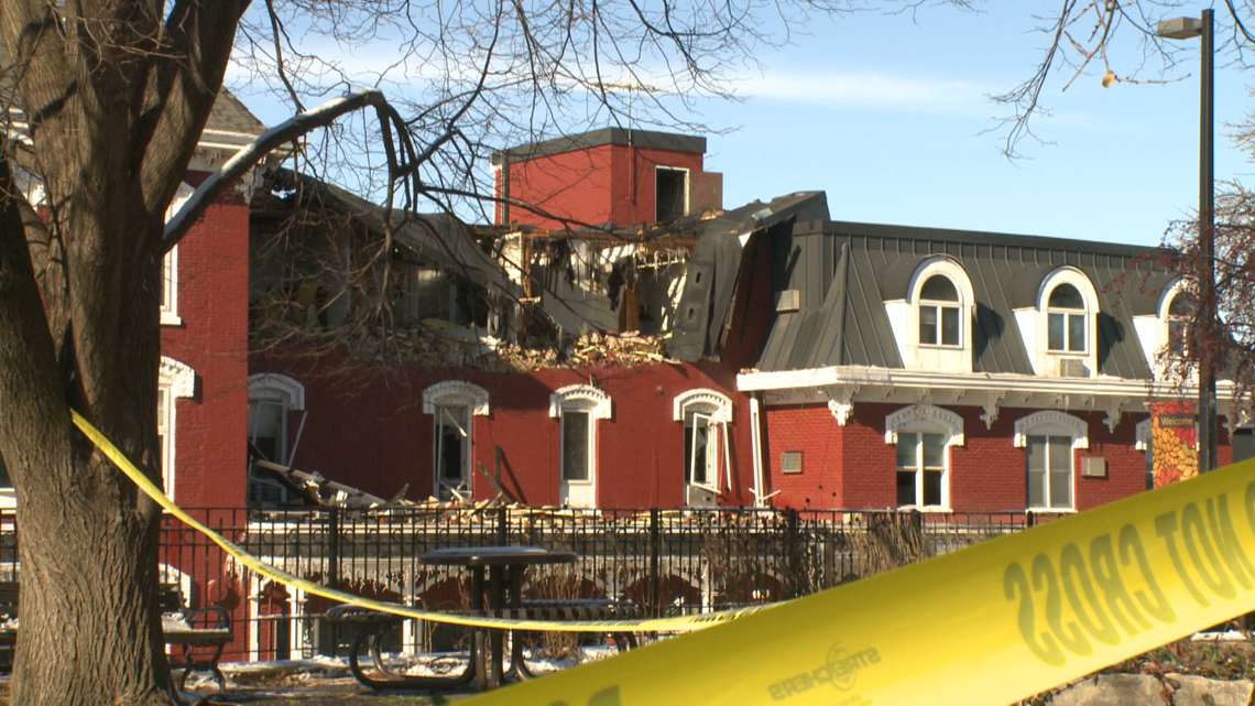 Crews battle fire at historic Archer House River Inn