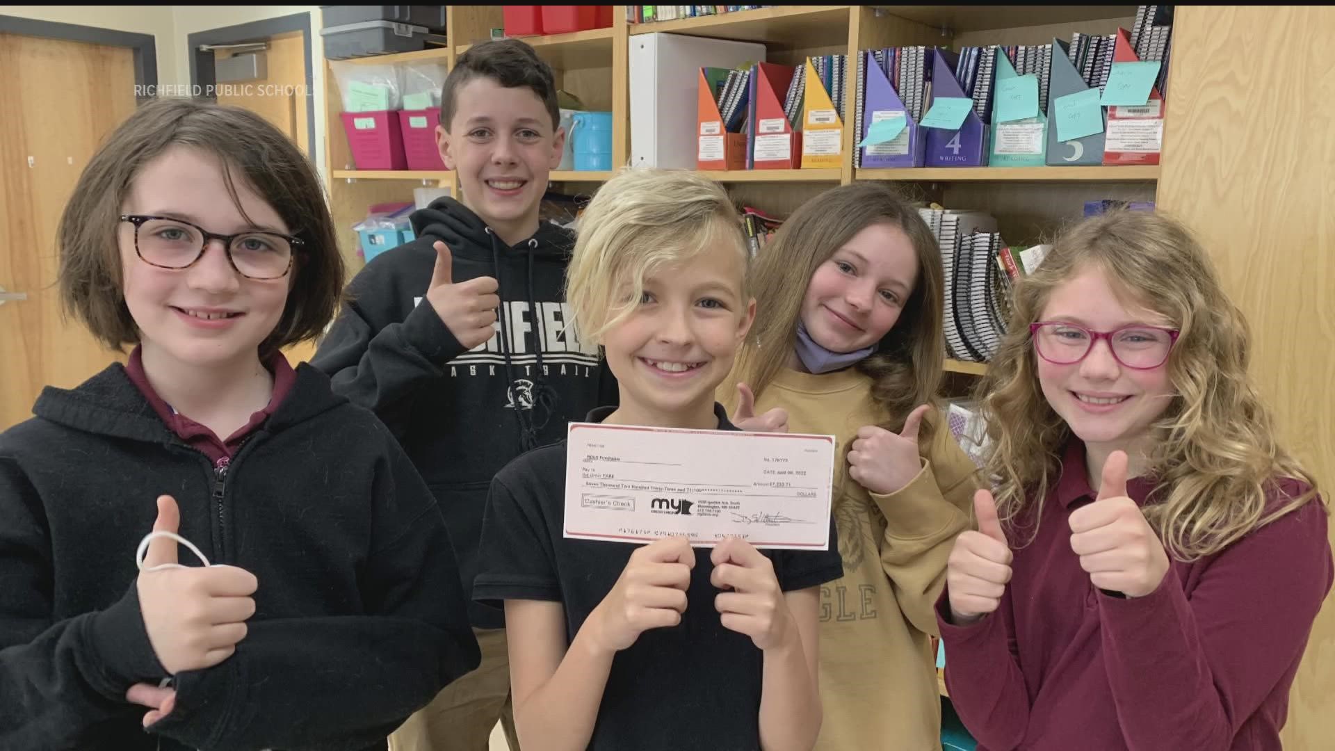 Richfield elementary students found a little spare change can go a long way in the fight to fund refugees fleeing war-torn Ukraine.