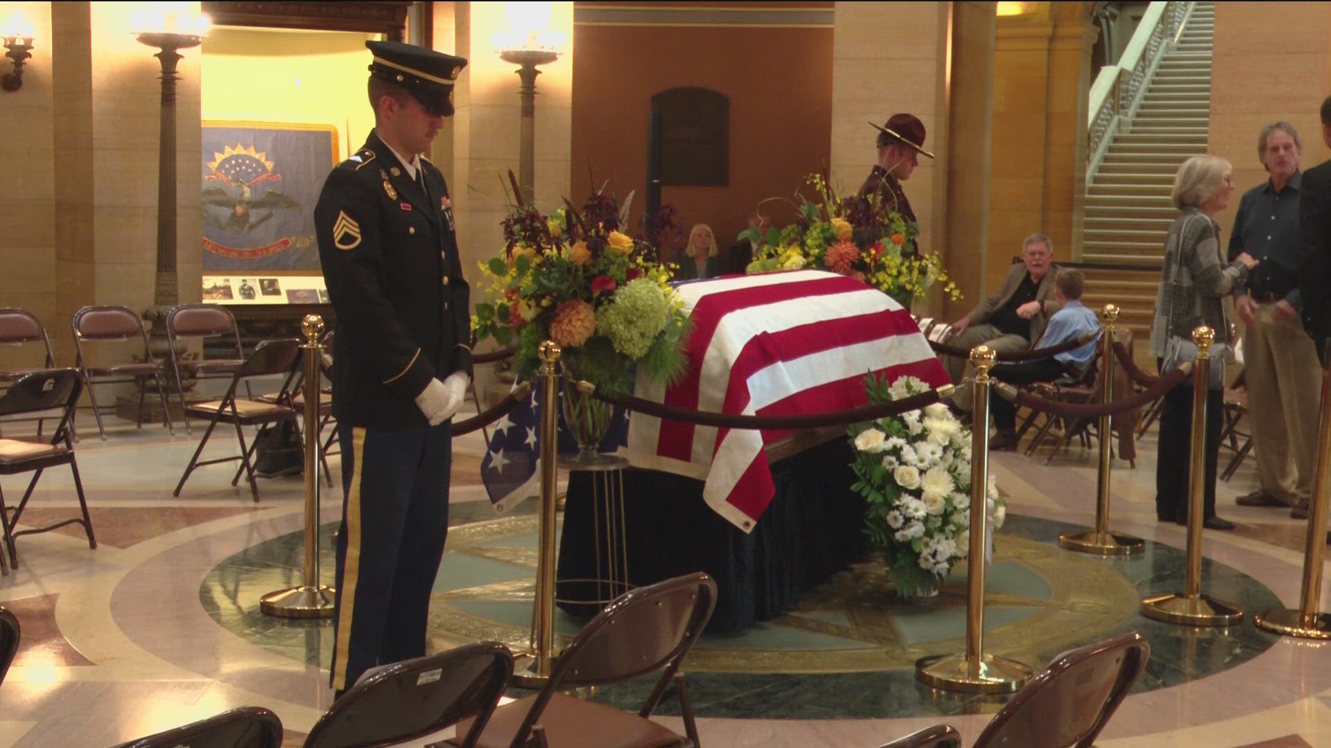 The two and their dog Gilbert will be honored on Friday. Before them, there have been fewer than 20 people who have received the honor. 