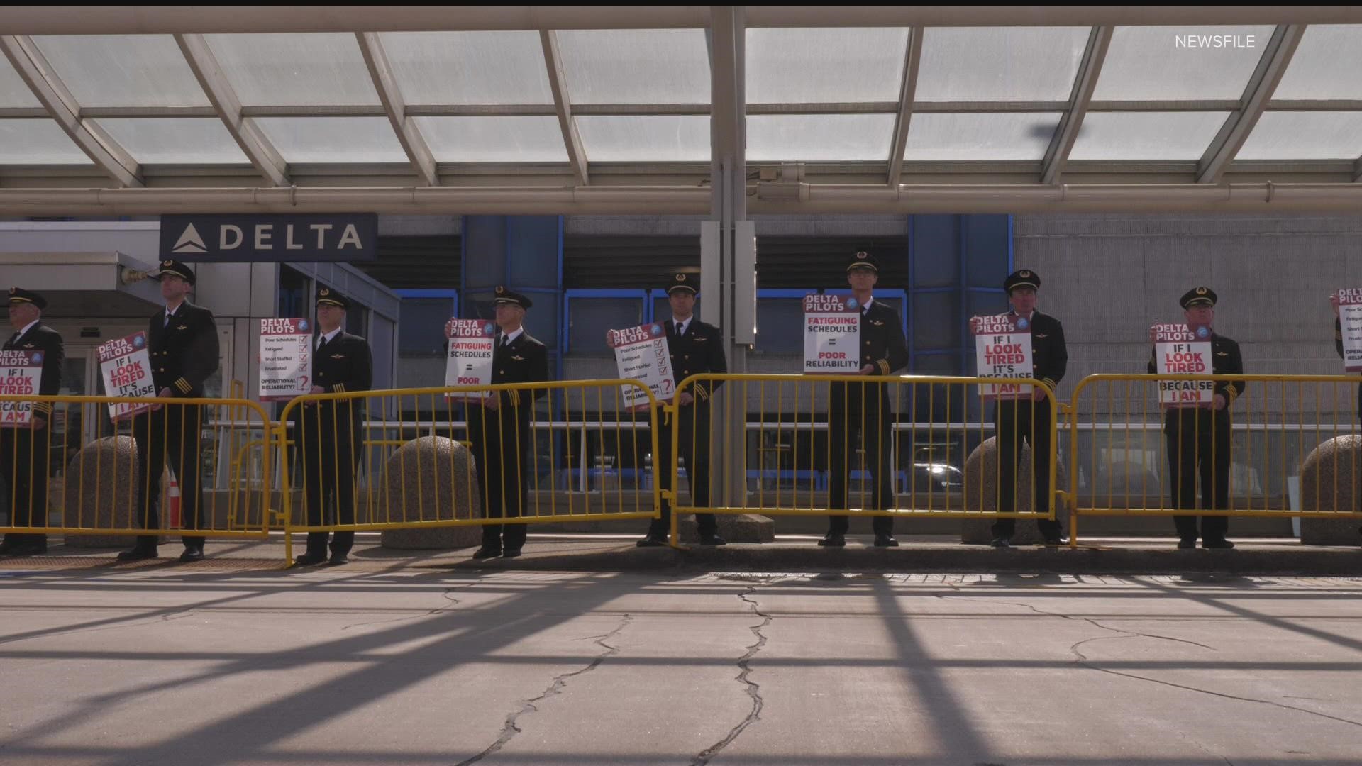 The picket will take place at seven airports across the country.