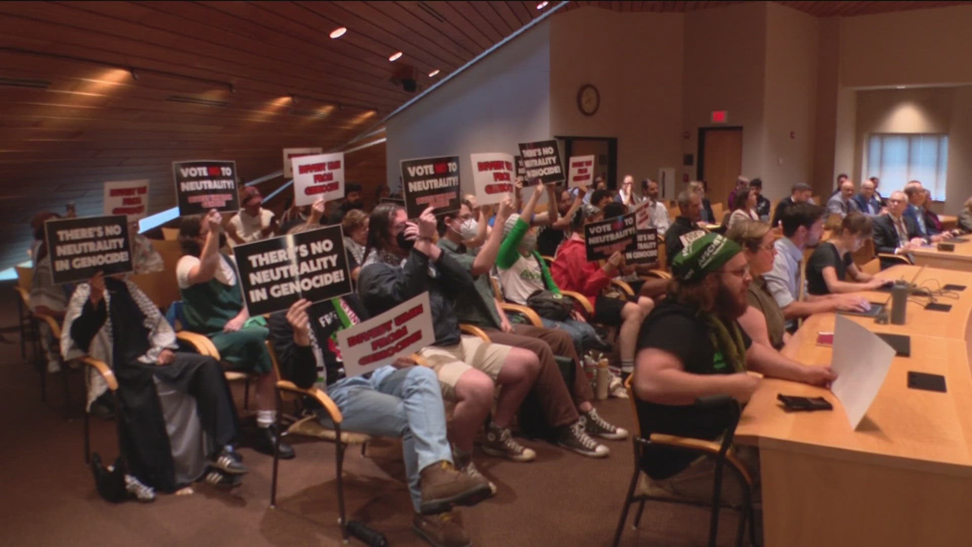 This back-and-forth began in spring semester when student activists set up tents on Northrup Lawn in support of Palestine.