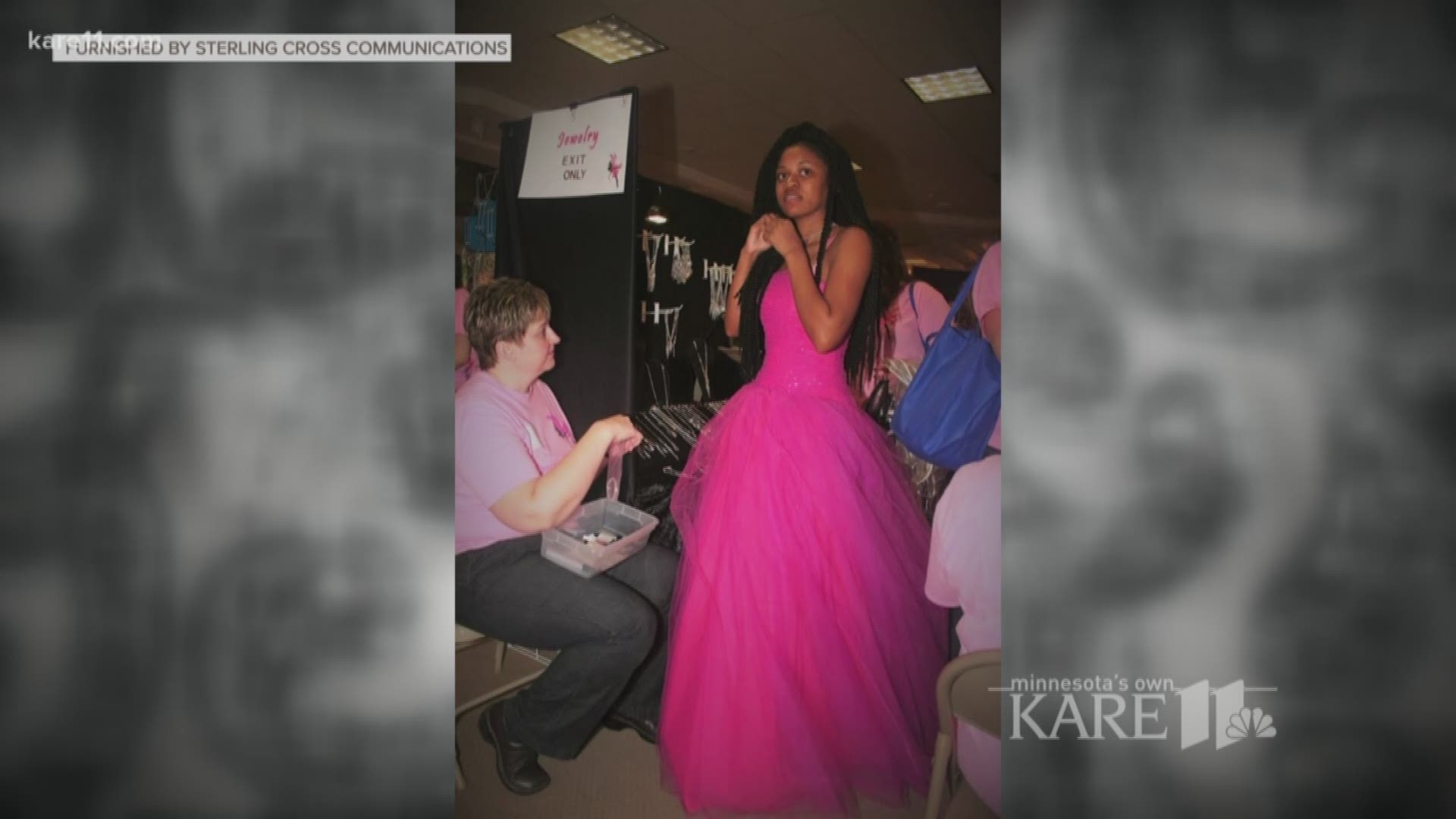 Operation Glass Slipper and Mobile Menders are teaming up to help make hundreds of high school girls prom dreams come true. http://kare11.tv/2tmGYvU