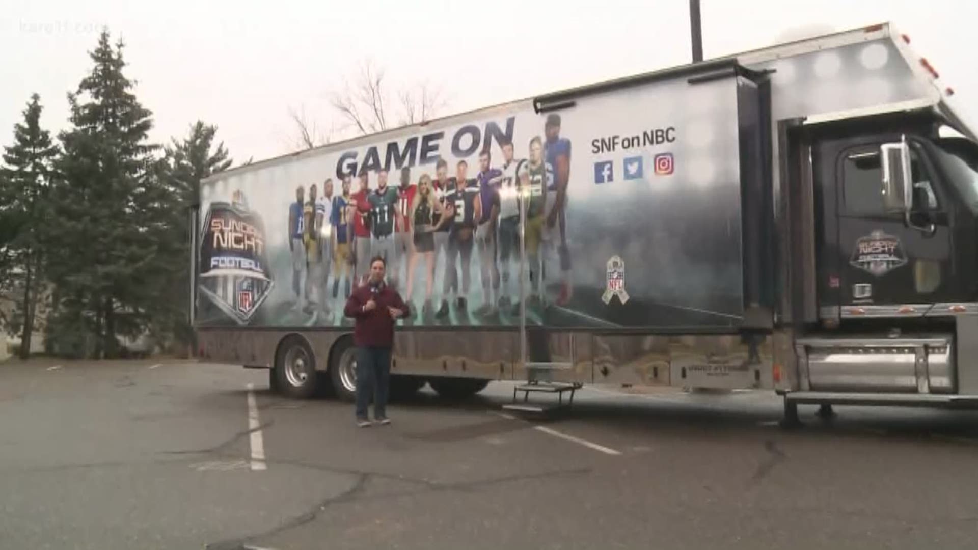 Dave gives an look inside the Sunday Night Football bus