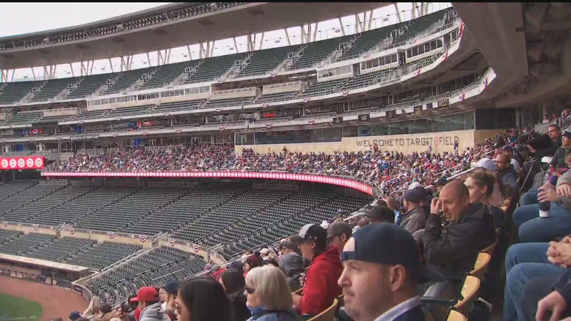 Twins cleared for 10,000 fans at Target Field