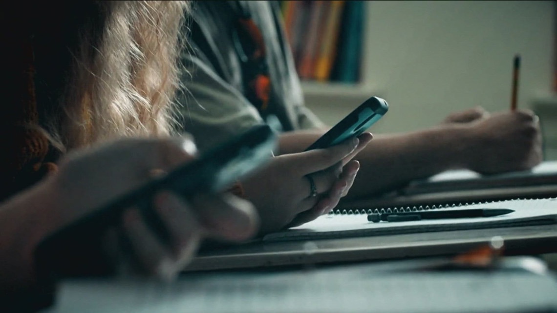 Tips for cutting back screen time