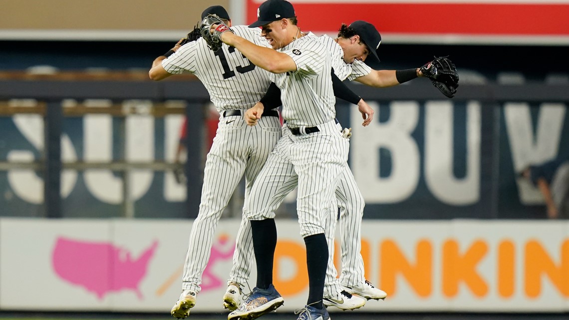 Voit's 4 hits spark streaking Yanks to 10-2 rout of Twins