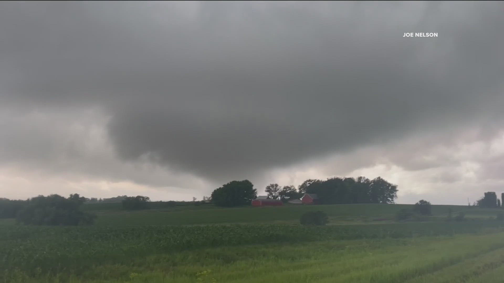 Wabasha County suspected tornado leaves residents without power