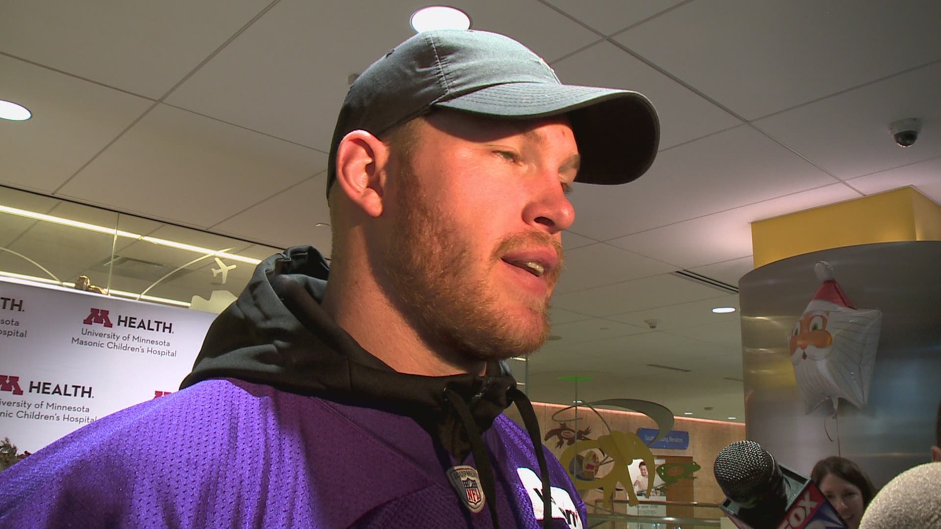 Kyle Rudolph, Stefon Diggs and other Vikings players signed autographs and brought in some holiday cheer to the children at Masonic Children's Hospital.