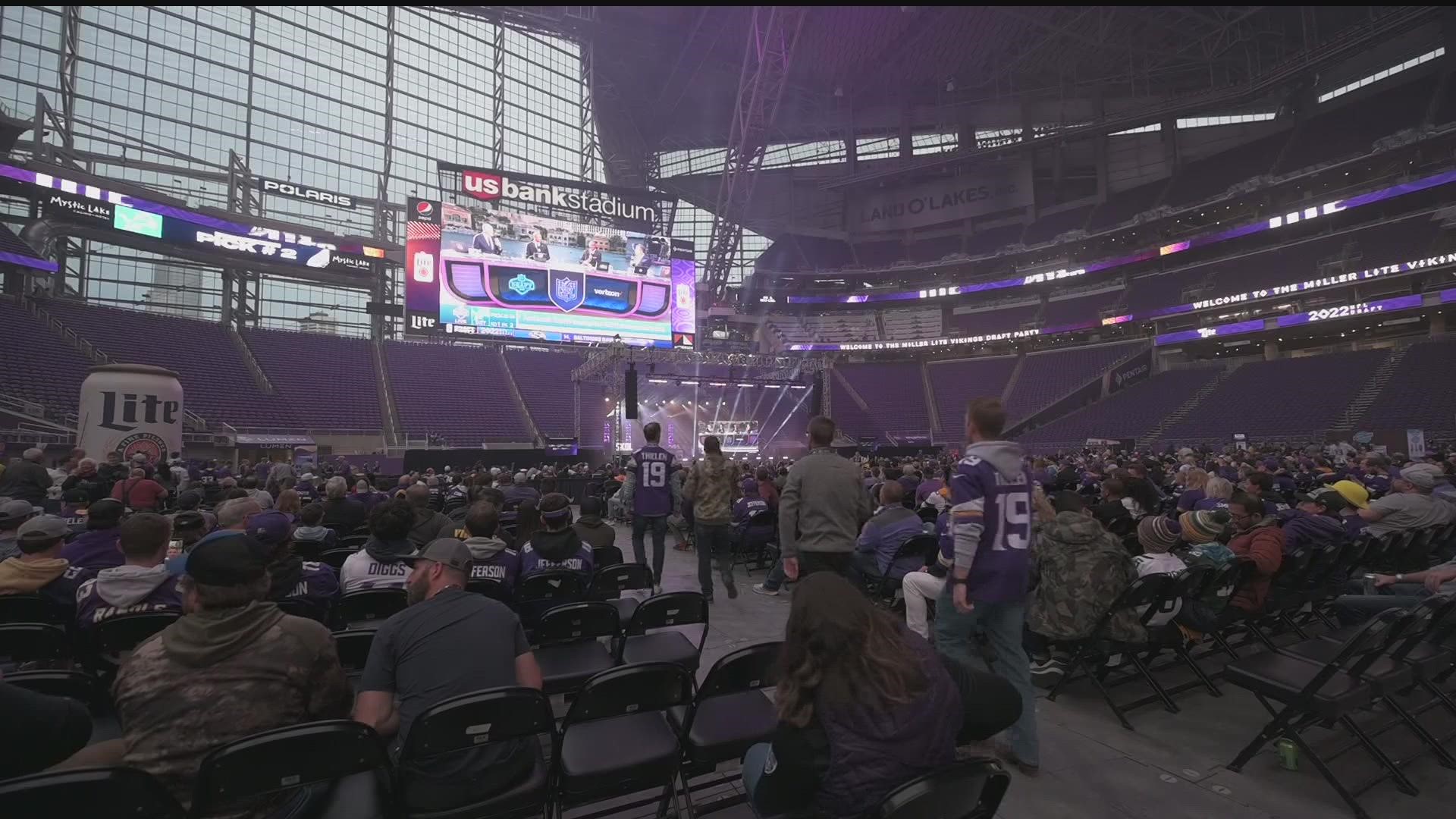 Fan Clubs & Watch Bars  Minnesota Vikings –