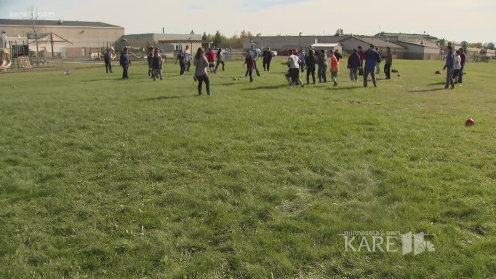 The Minnesota Super Bowl Host Committee Legacy Fund took its campaign to Cloquet on Tuesday. An $85,000 grant will help pay for three new projects for the Fond du Lac Band of Lake Superior Chippewa. http://kare11.tv/2ggZo7D