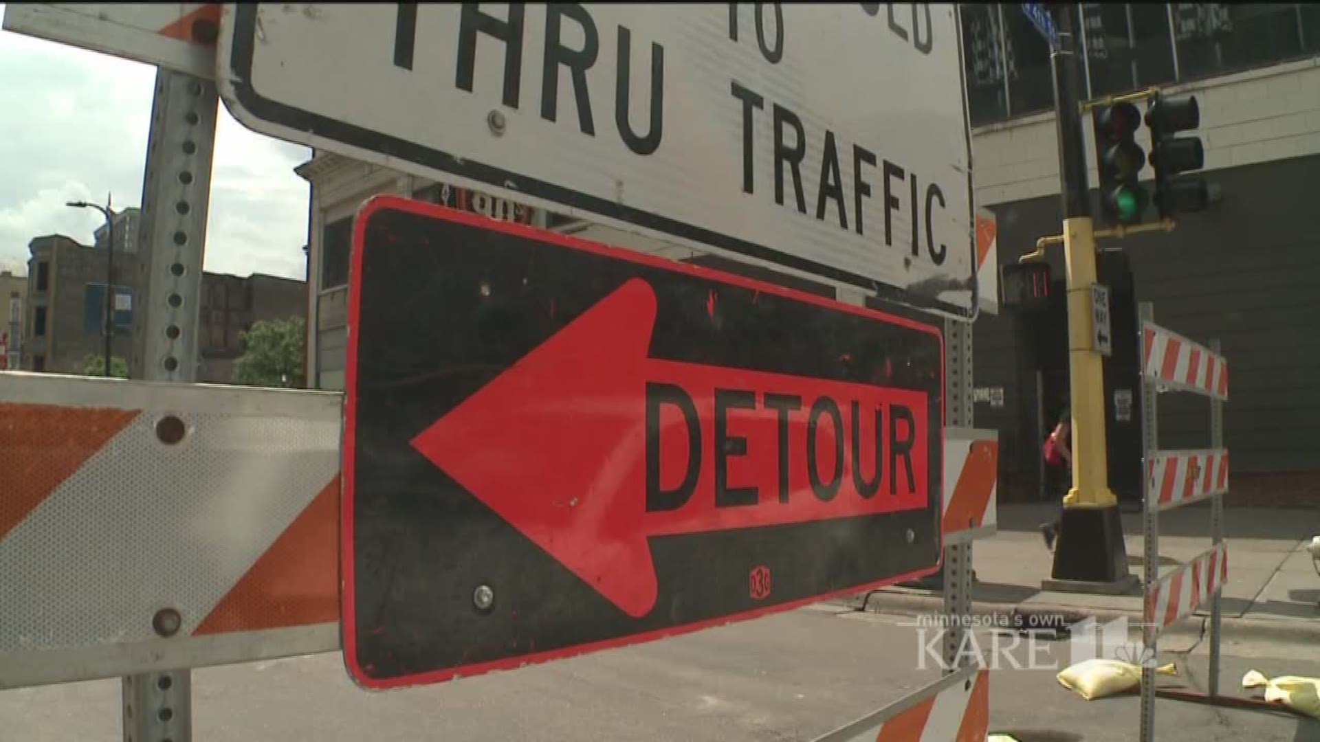 Jon Wertjes, Director of Traffic for the City of Minneapolis, is busy prepping for the influx of visitors coming this February. http://kare11.tv/2wfnJER