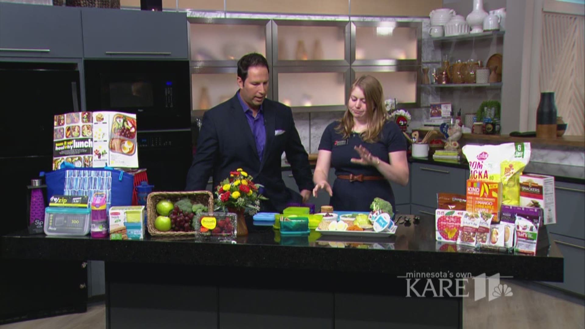 Melissa Bradley shows us some great lunch options for your kids as they head off to school.