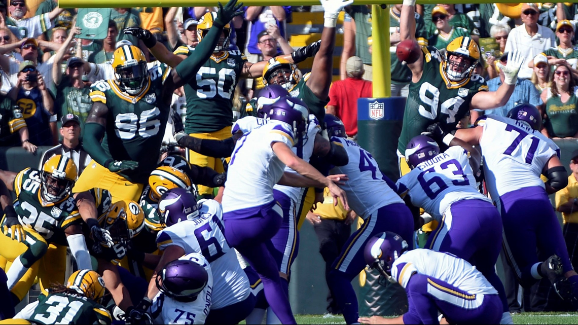 Packers blast Vikings