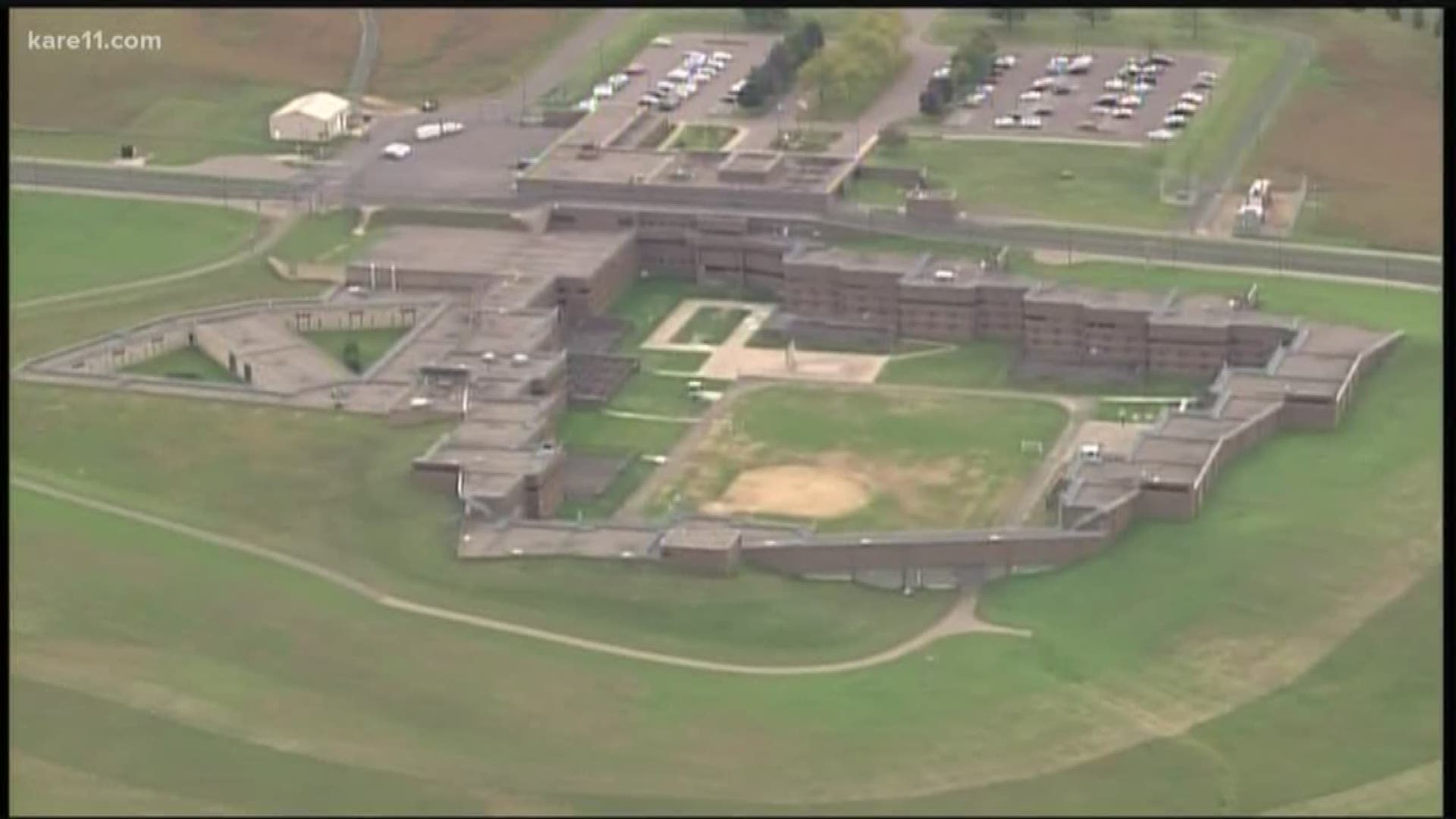 A corrections officer at Minnesota's Oak Park Heights prison has died following a medical emergency, according to the Minnesota Department of Corrections (DOC). KARE 11's Lou Raguse reports what we know so far. https://kare11.tv/2NCq4Tp