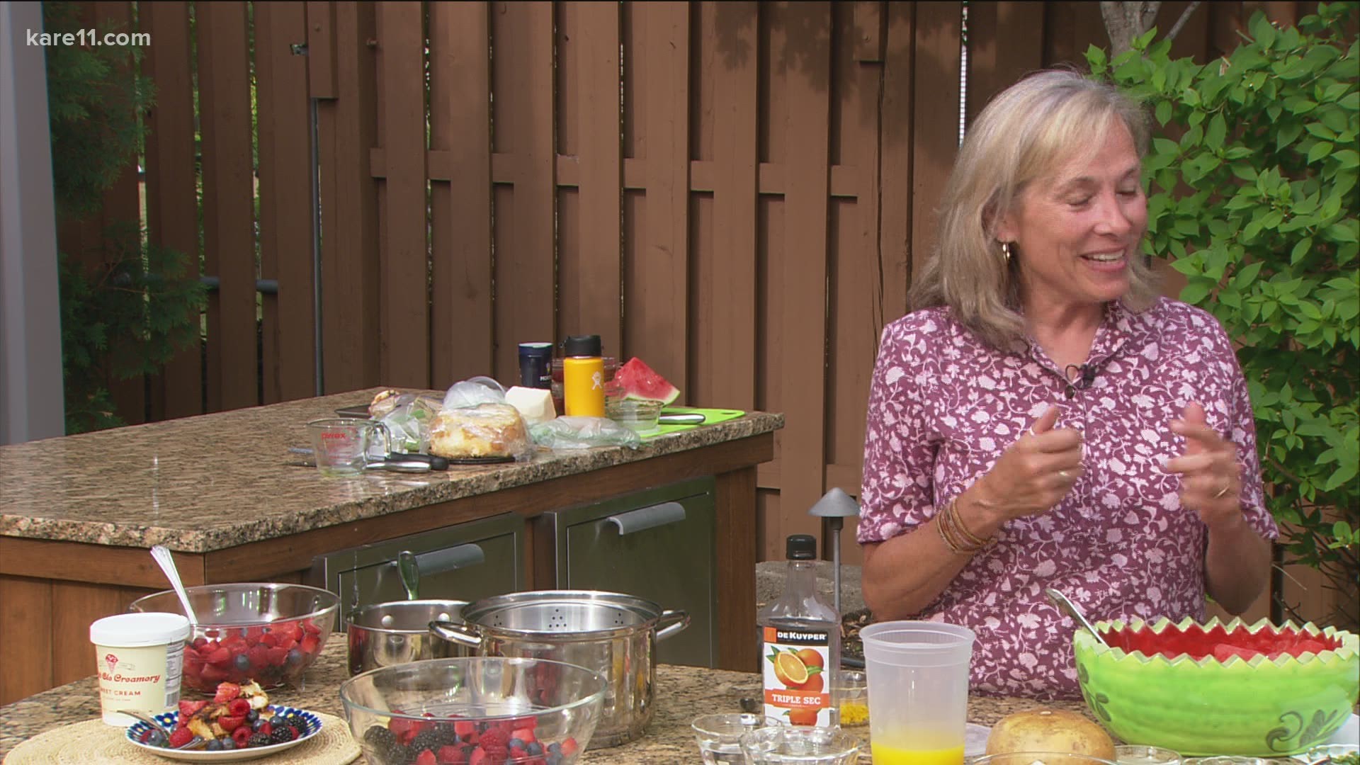 Kowalski's shares 2 summer fruit recipes that shine.