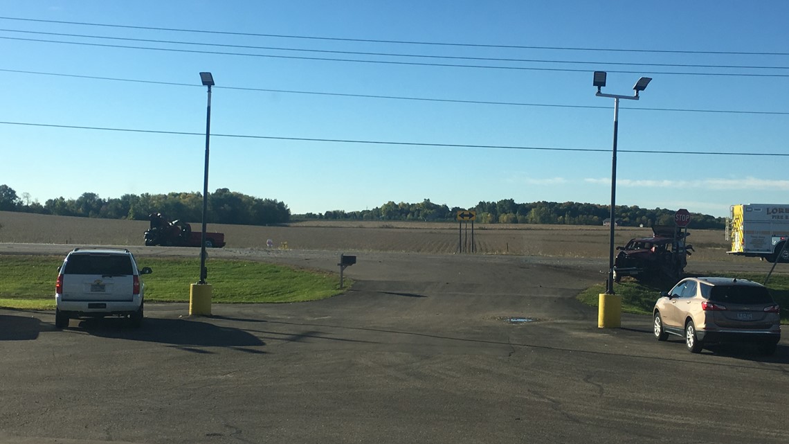 2 dead in headon crash in Corcoran