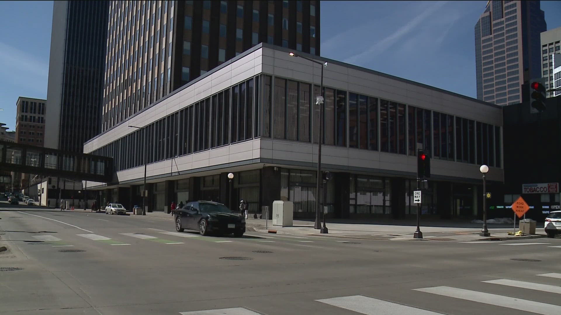 St. Paul mayor says he's stepping in to help tenants of downtown ...