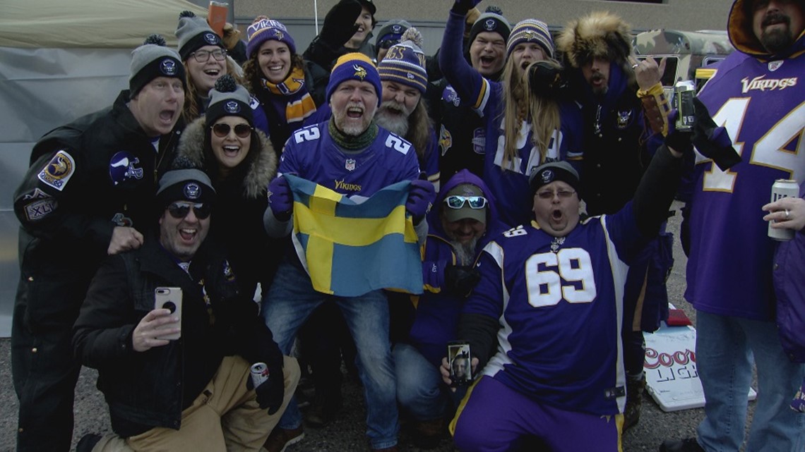 Relationship Rivalry: Vikings and Packers fans who live under the same roof