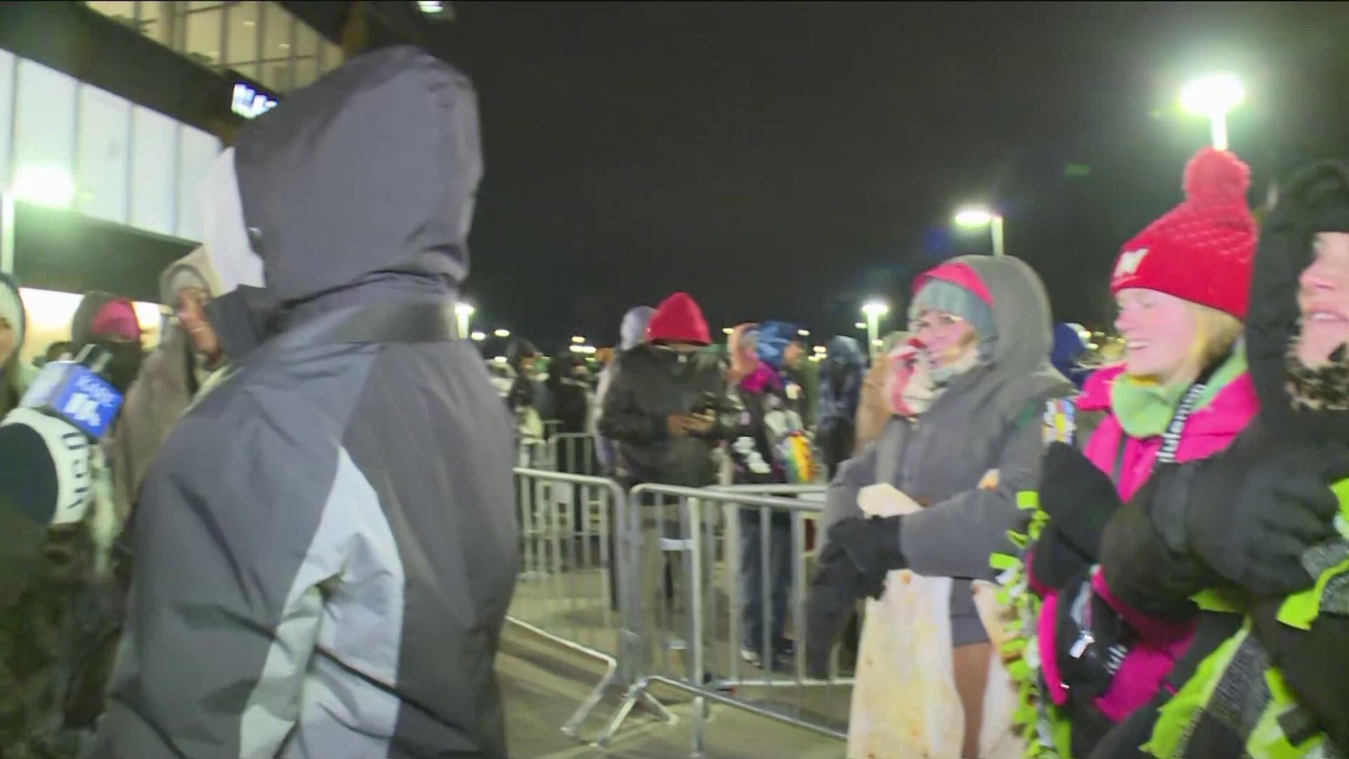 Hundreds of shoppers lined up before the mall opened at 7 a.m.