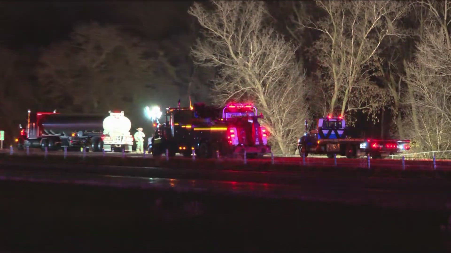 A semi crash creates a hazmat situation, resulting in the closure of all northbound lanes of I-35W at Lake Drive in Lino Lakes. It leads off Sunrise headlines.