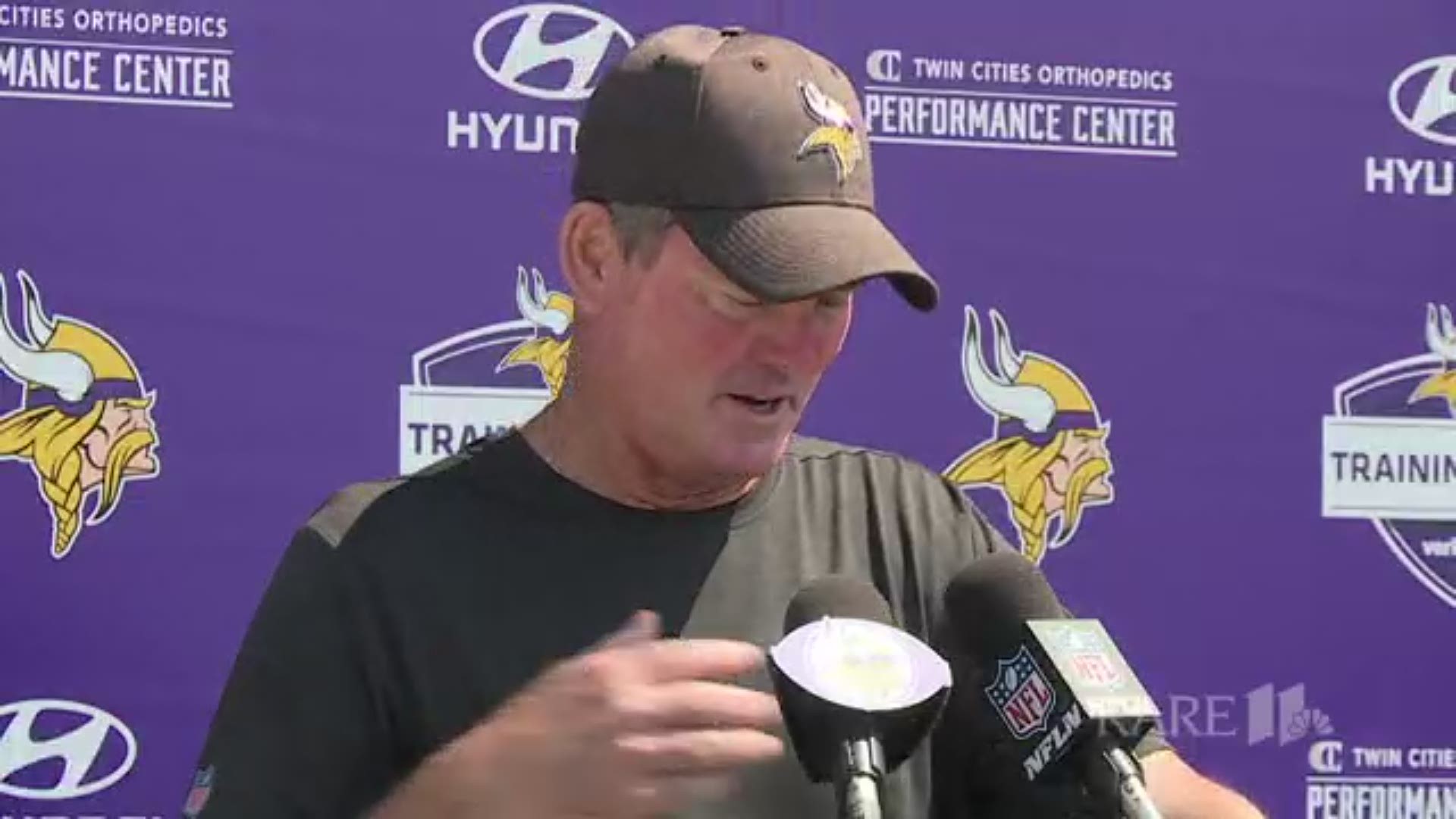 Zimmer not worried about Vikings offensive line