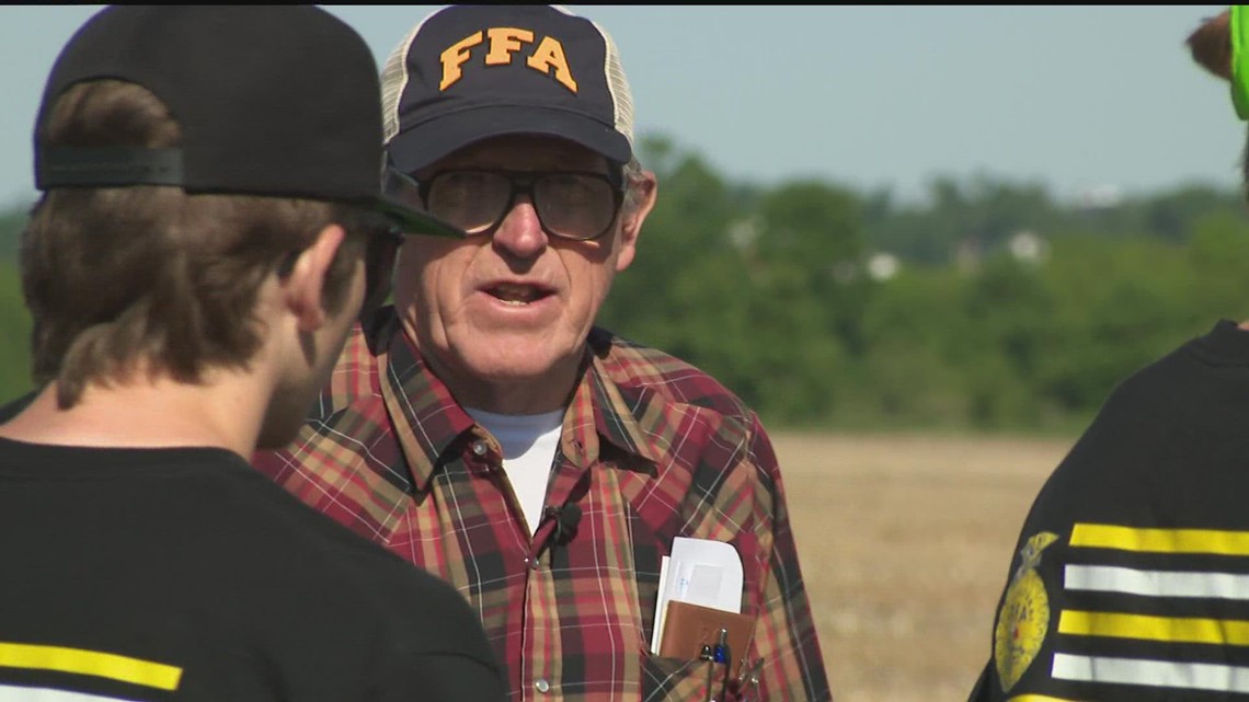 Leader of local FFA chapter set to retire