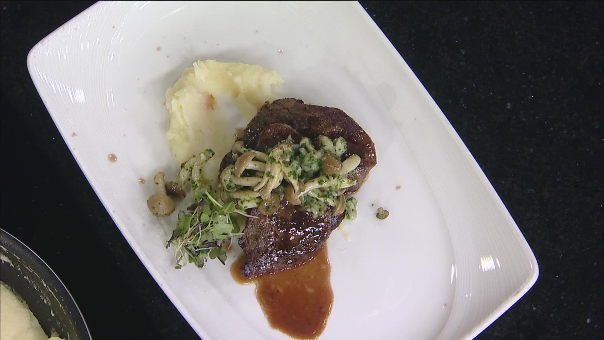 Here's some solid advice on making a great steak and side dishes for your sweetie.