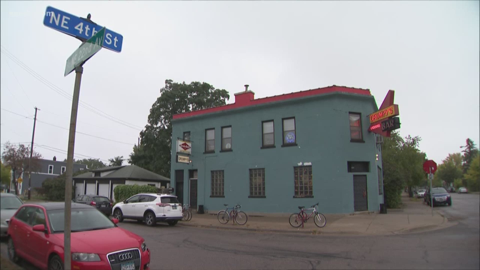Minneapolis police are investigating other armed robberies, looking for connections to the shooting Friday night of a local musician in northeast Minneapolis. KARE 11's Lou Raguse has the latest. https://kare11.tv/2NwiODM