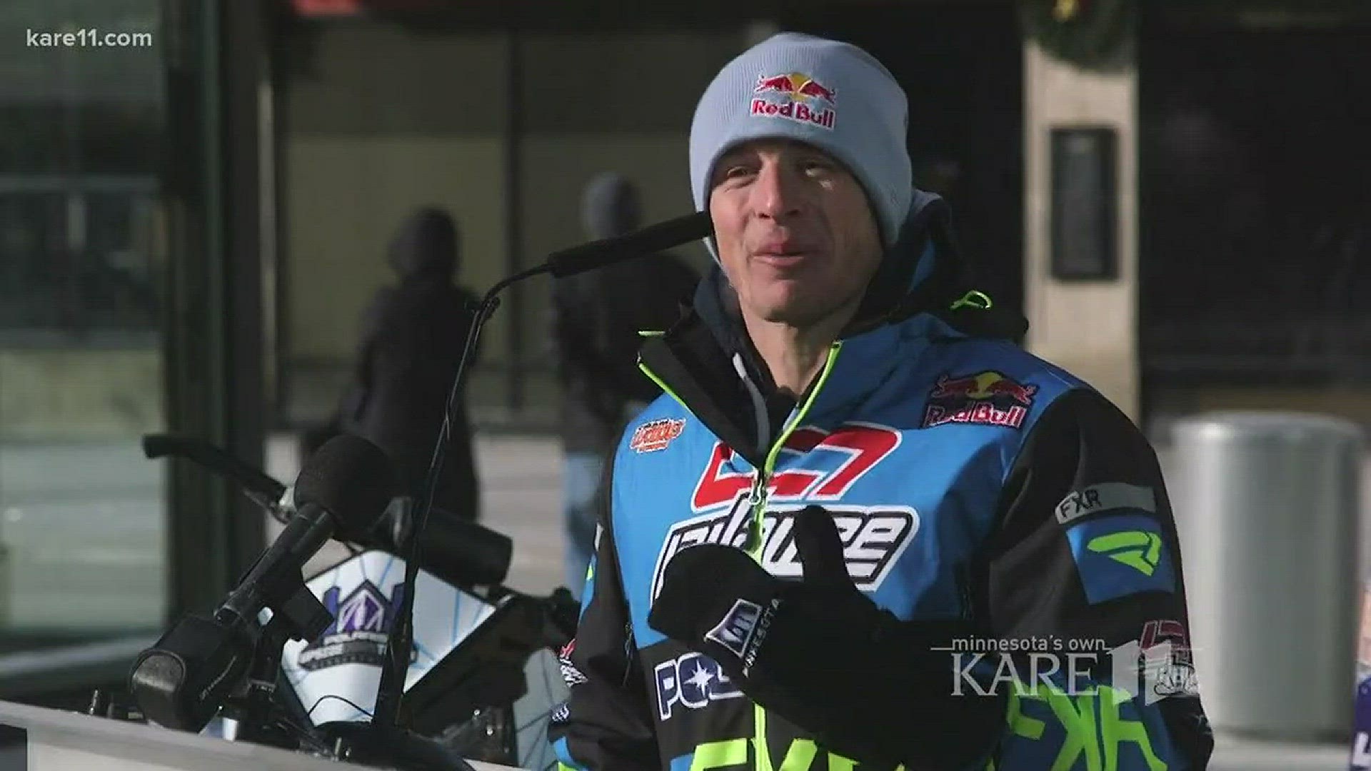 Levi LaVallee to perform 'Super' stunt over Nicollet Mall