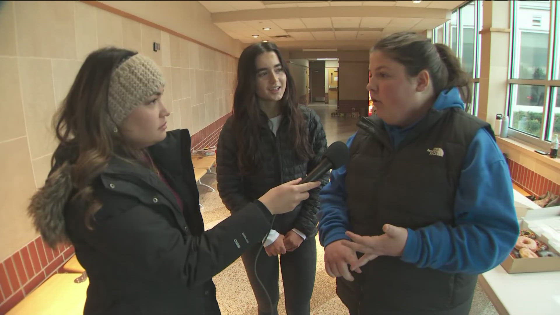 KARE’s Samie Solina was at Minnetonka High School during the ICA’s holiday food drive.