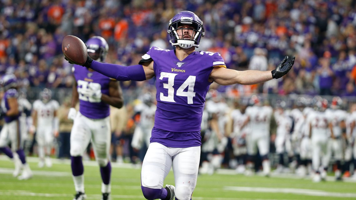 Vikings overcome 20-0 deficit at half to beat Broncos 27-23