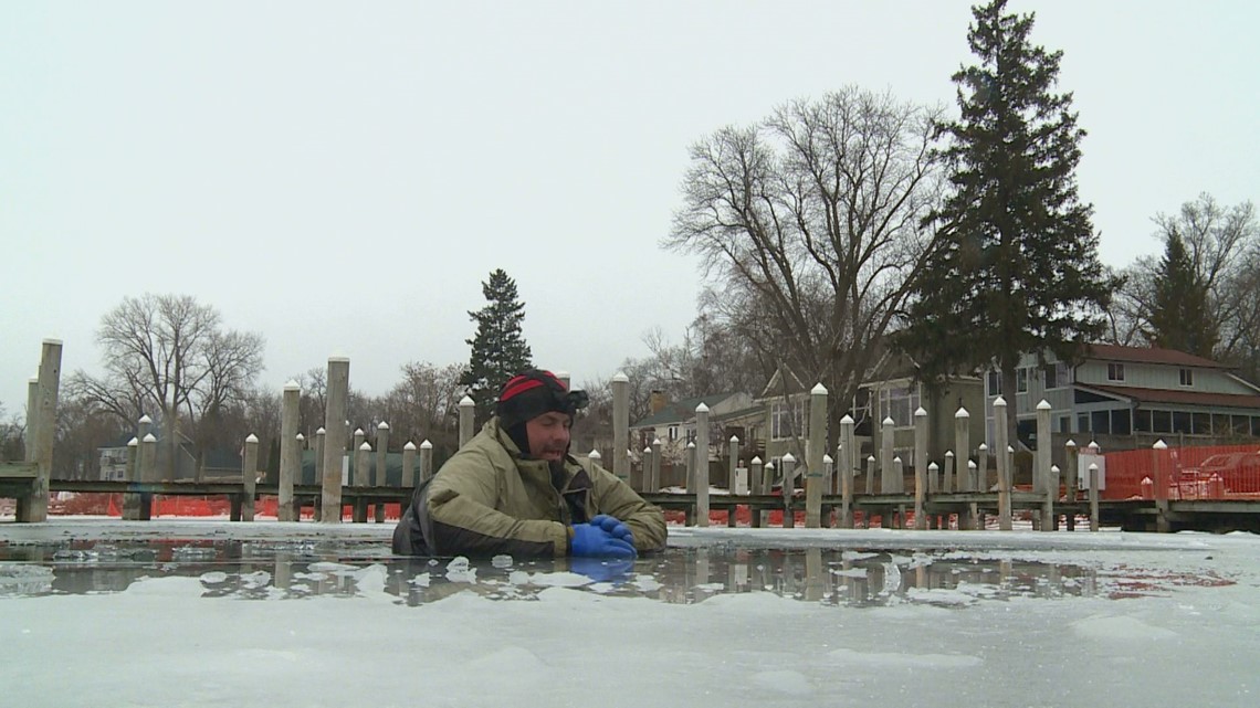 Here is the Ice Saw in action. A surprisingly easy way to cut through ice  🧊 #ice #icesaw #borealriver #borealriverrescue #rescuetraining  #firedepartment