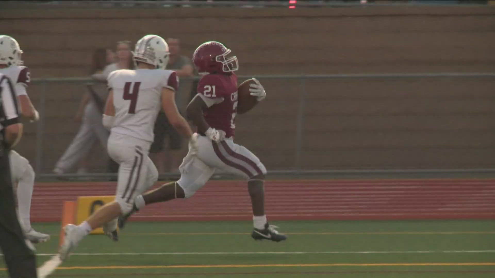 Keep up with the highlights from Friday's high school football matchup!