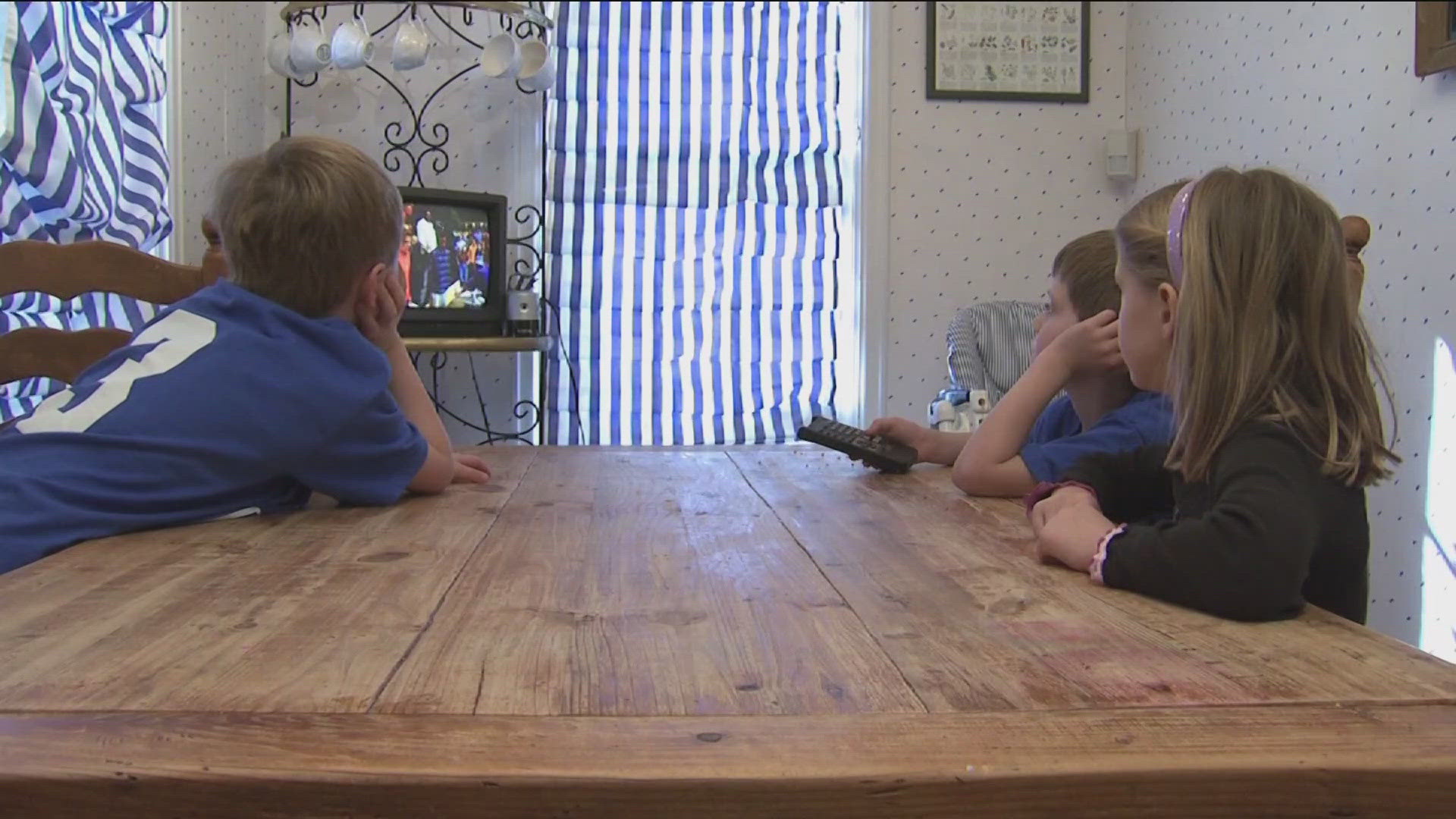 Health experts say children can benefit from boredom by learning problem-solving skills.