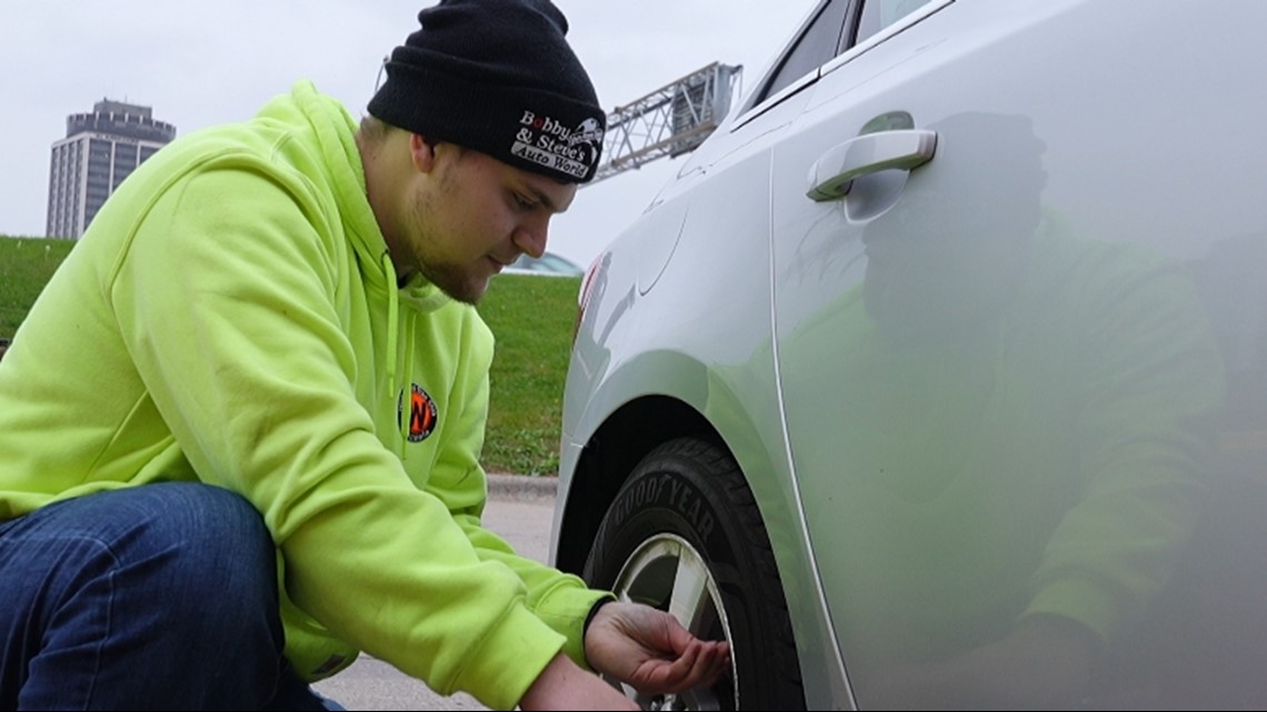 MN's drivers wake up to tire pressure warning light