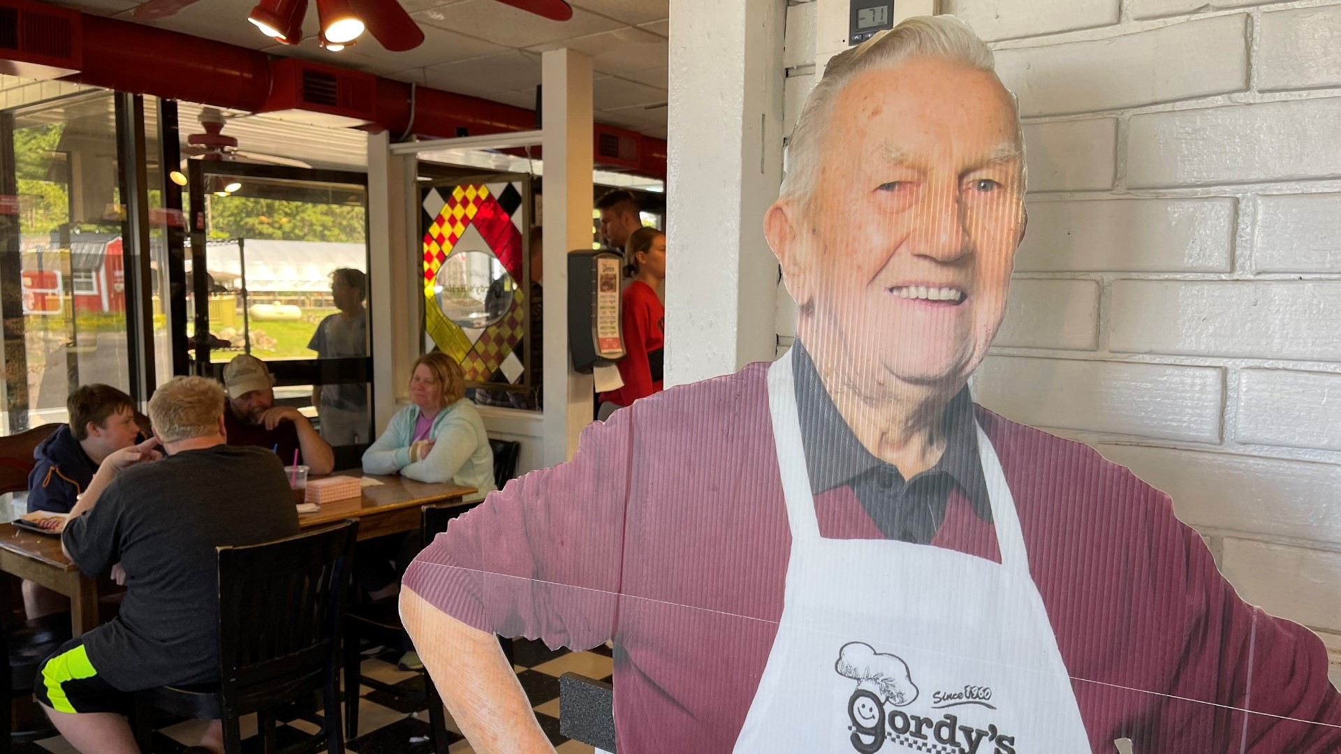 Gordy's HiHat owner dies at 93