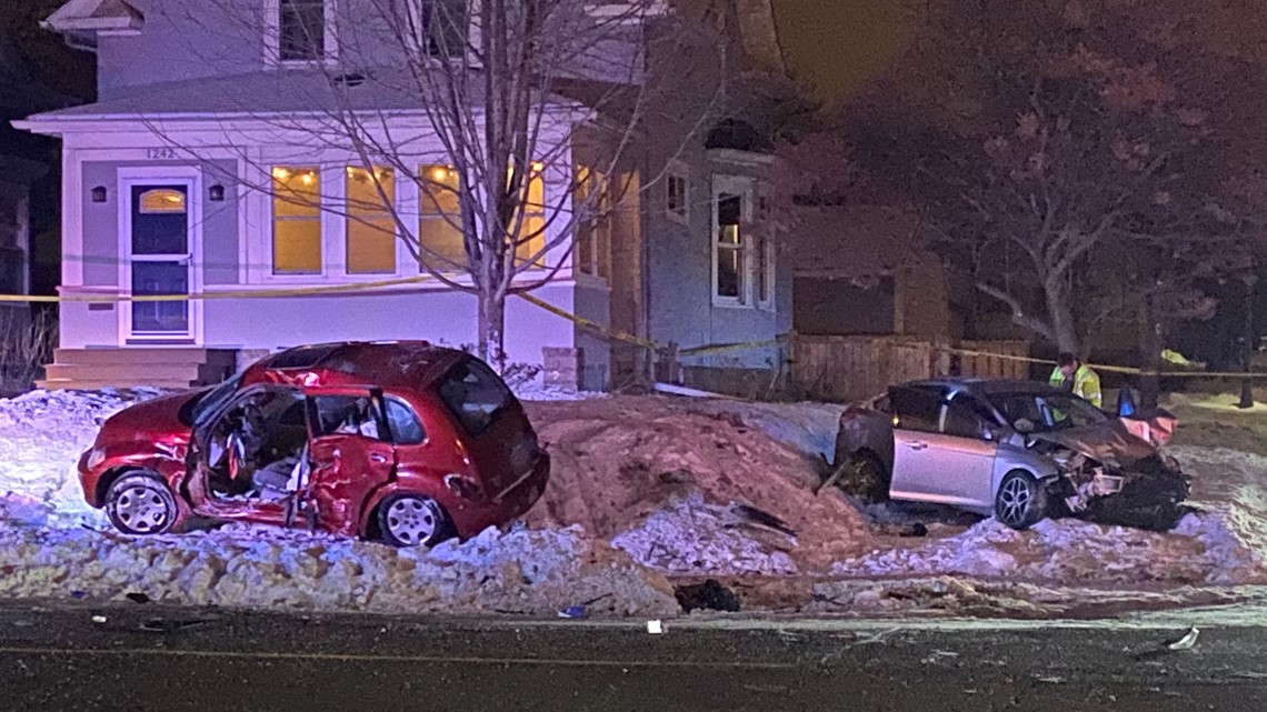 Early morning crash leaves one woman dead in St. Paul; police searching for two men who fled the scene - Vimarsana News