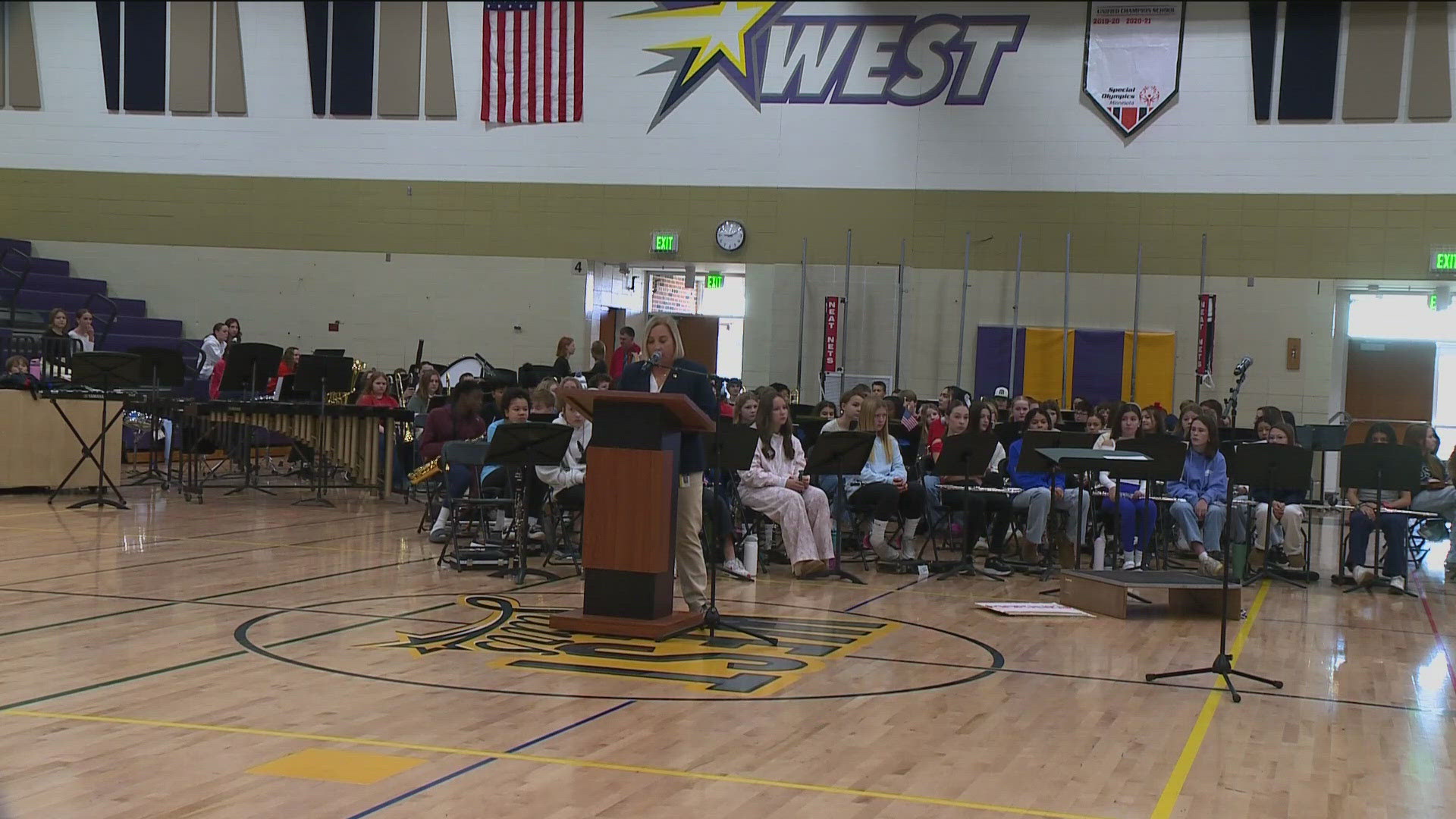 There's a longstanding tradition at a school in Chaska that recognizes the sacrifice of our service members.