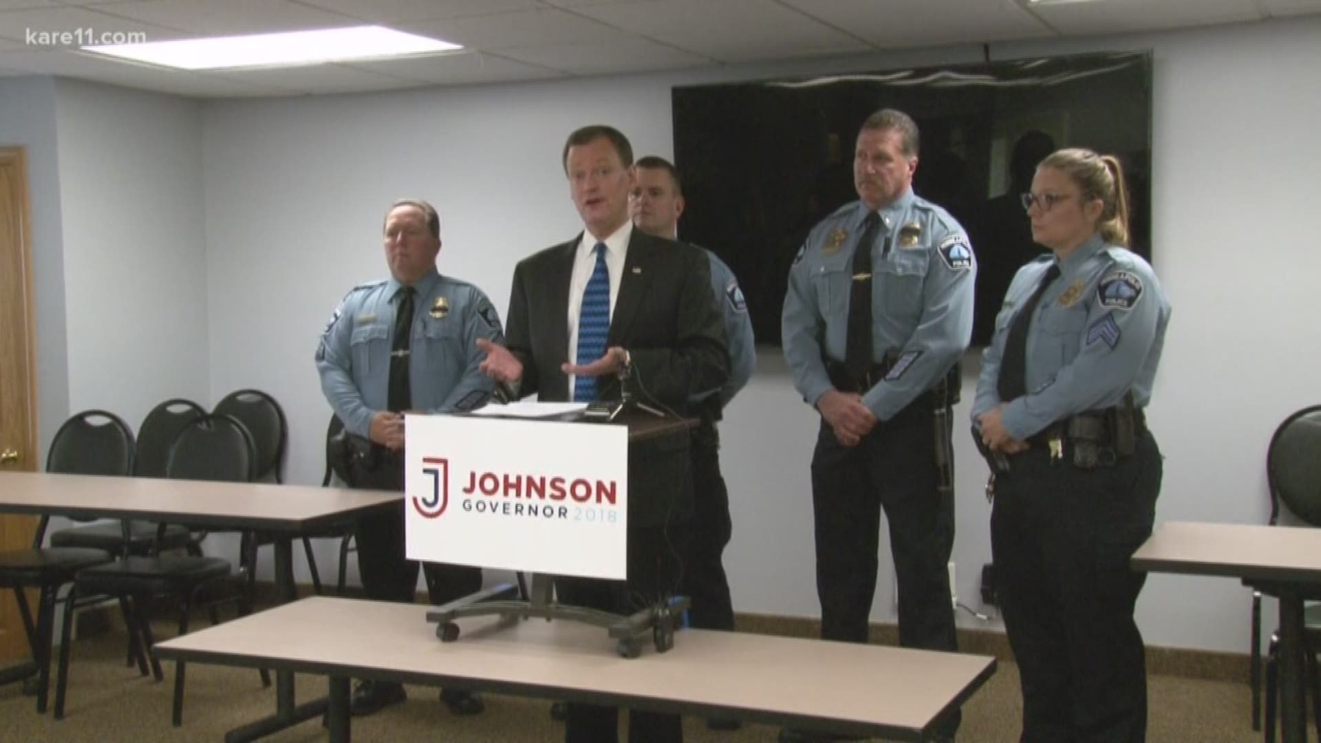 The union that represents Minneapolis police officers Monday endorsed Republican gubernatorial candidate Jeff Johnson, who used the occasion to criticize his DFL opponent for his stance on sanctuary cities. KARE 11's John Croman explains. https://kare11.t