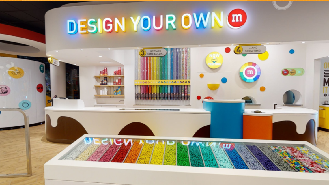 M&M's World Store Customize your M&M put your name and photo on