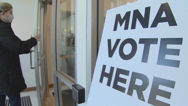 Minnesota nurses vote to authorize strike