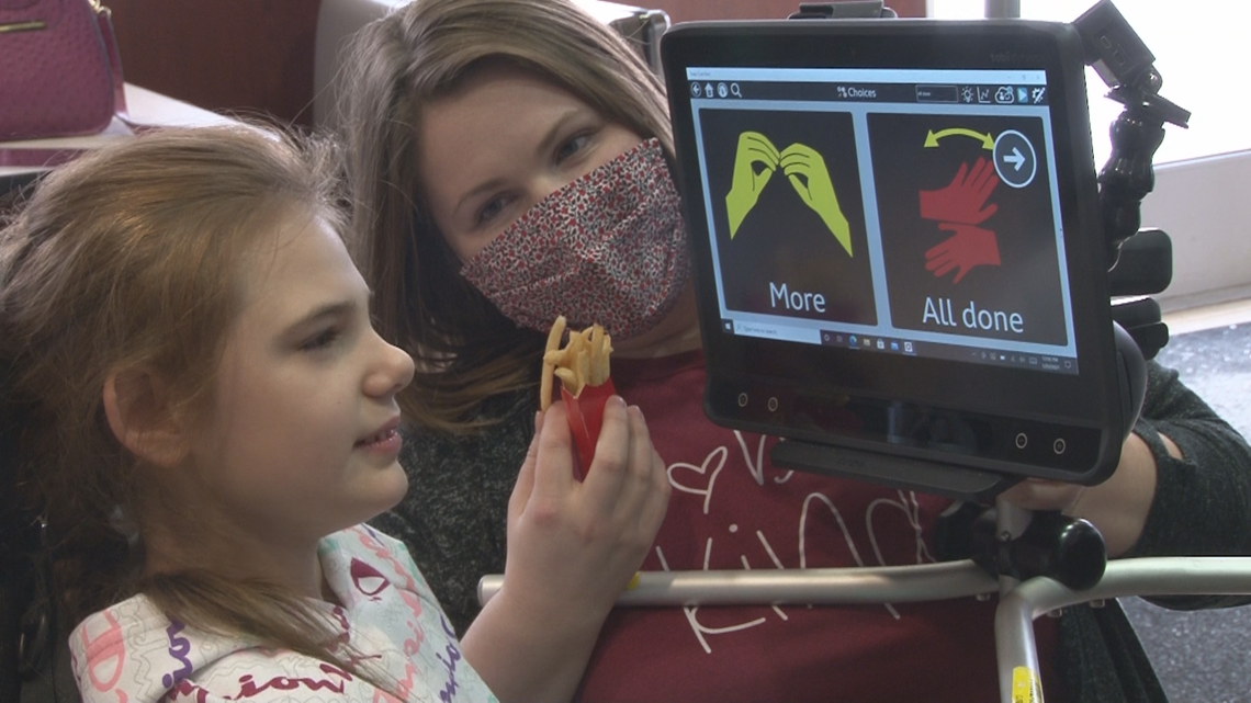 Special technology allows Minnesota girl to communicate for the first time - Vimarsana News