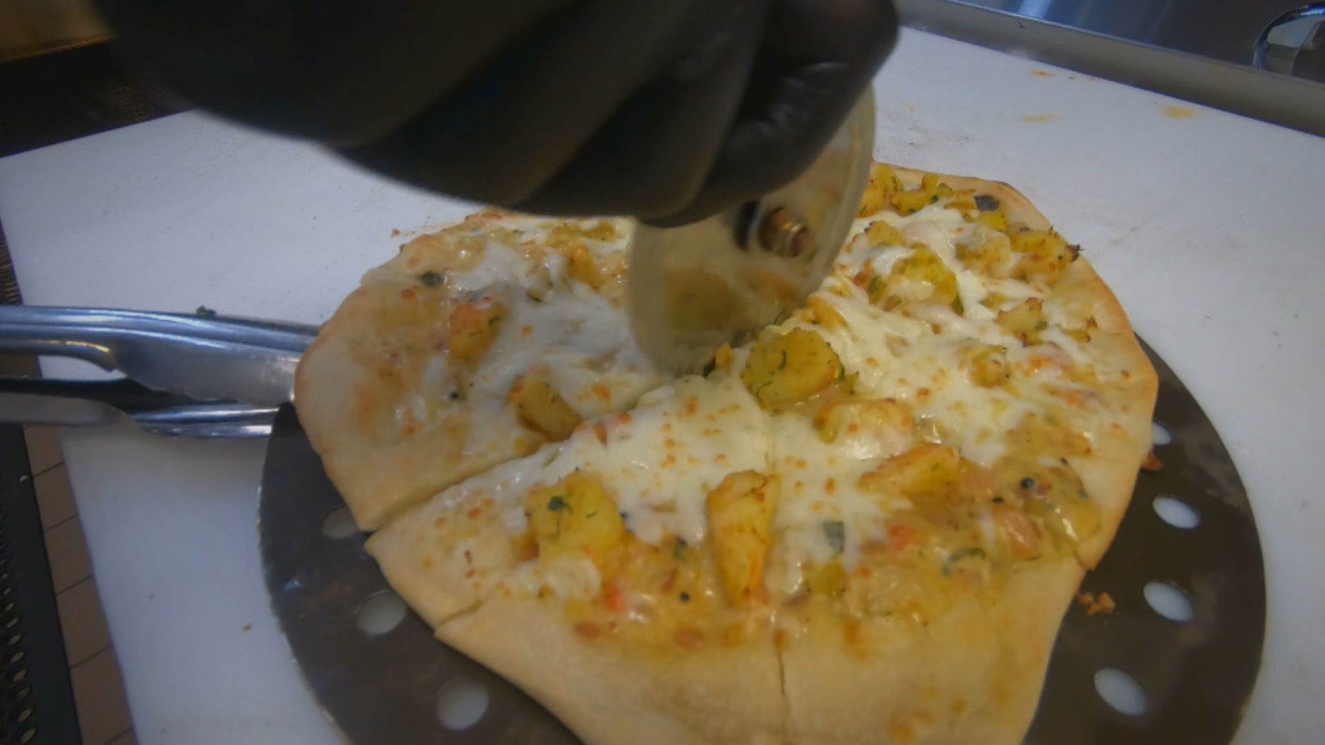 Pizza Karma puts new spin on traditional favorite