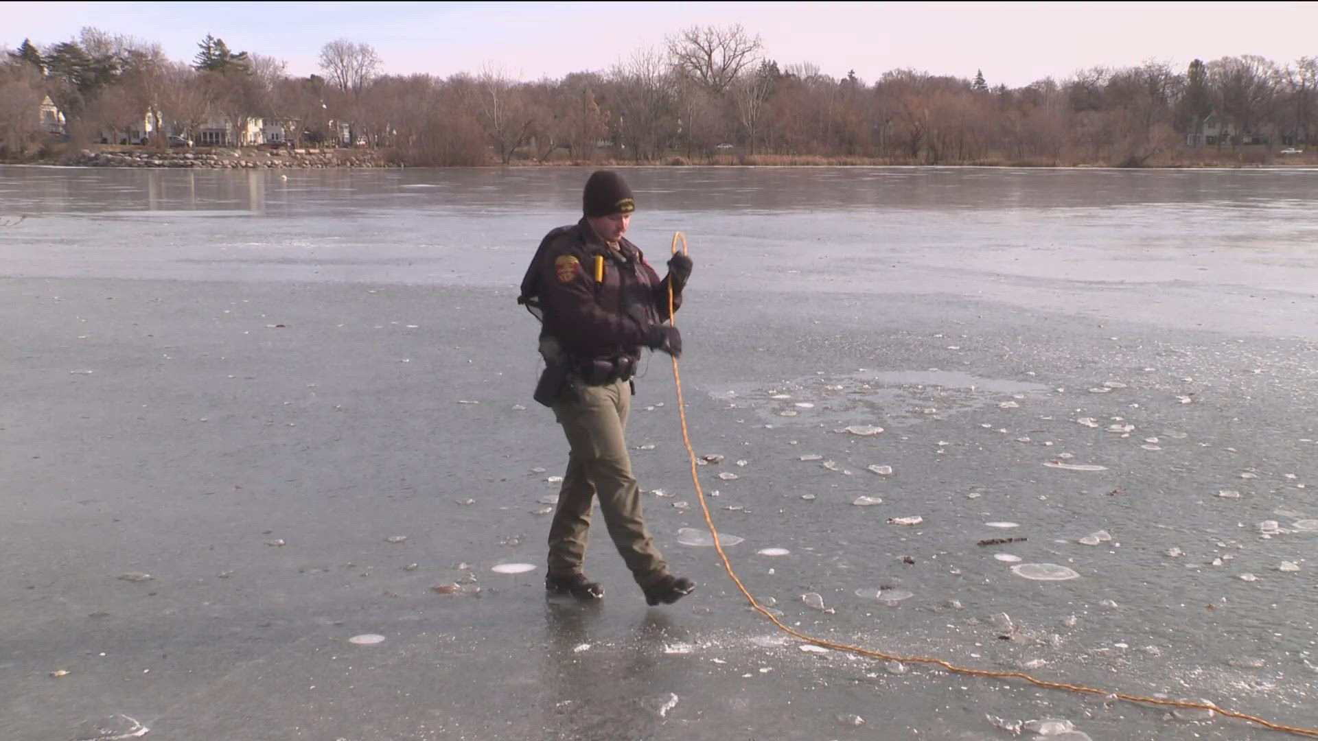Minnesota DNR urges caution on ice in wake of several rescues, deaths