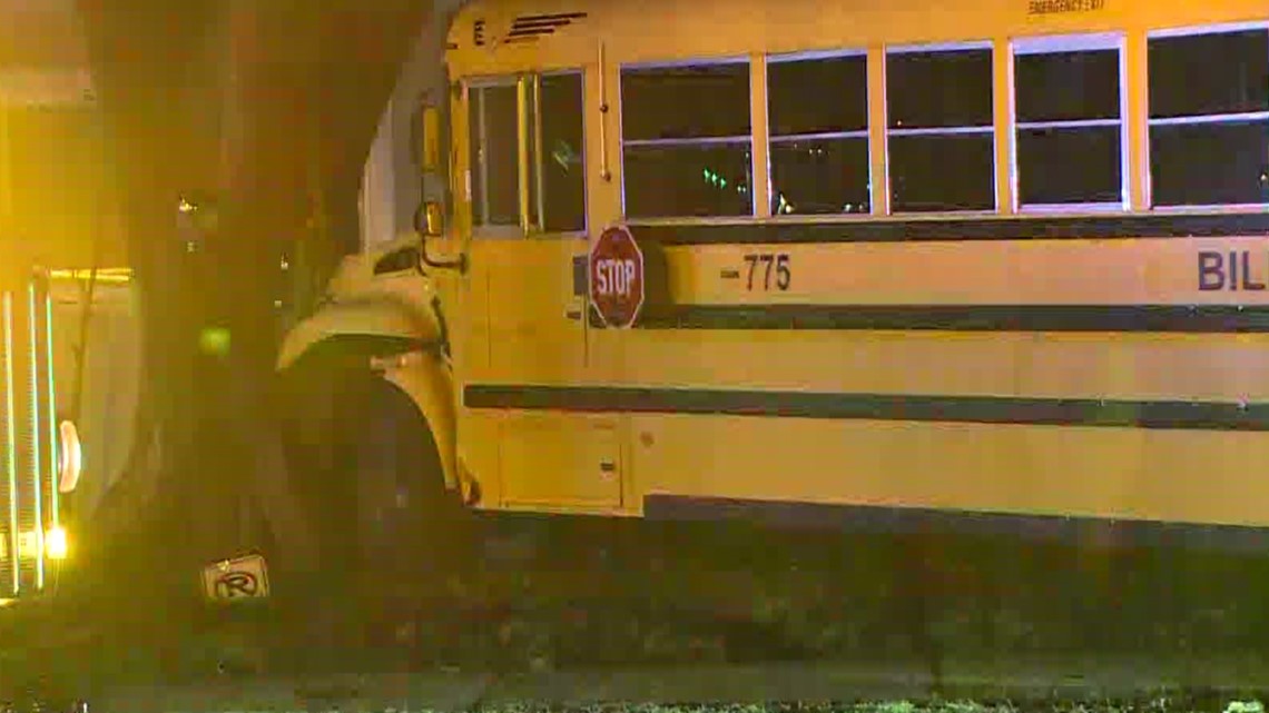 3 Injured After School Bus Crash In Minneapolis | Kare11.com